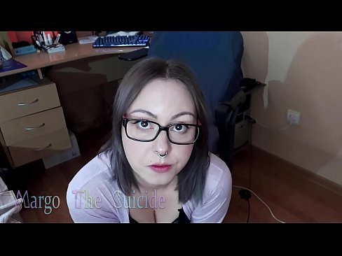 ❤️ Sexet pige med briller sutter Dildo dybt på kamera Porn video at da.sexygirlspics-com.ru ❌