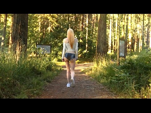 ❤️ Smuk kvinde bevæger sig langsomt, ikke nøgen video Porn video at da.sexygirlspics-com.ru ❌